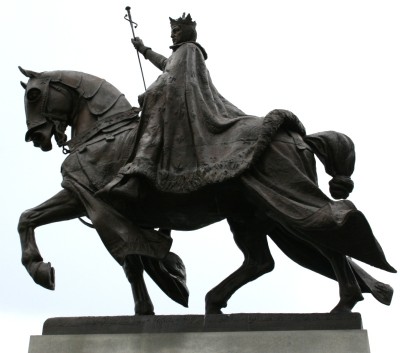 bronze sculpture of Saint Louis